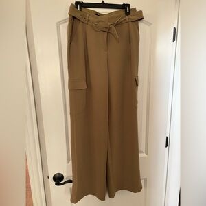 NWOT Express Wide Leg Cargo Pants - Tall